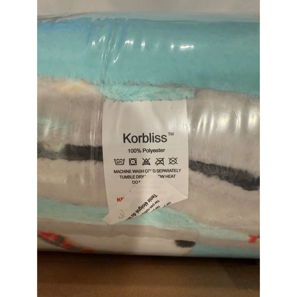 Korbliss Christmas Dog Fleece Throw Blanket Blue Holiday Sledding 60x80cm NEW